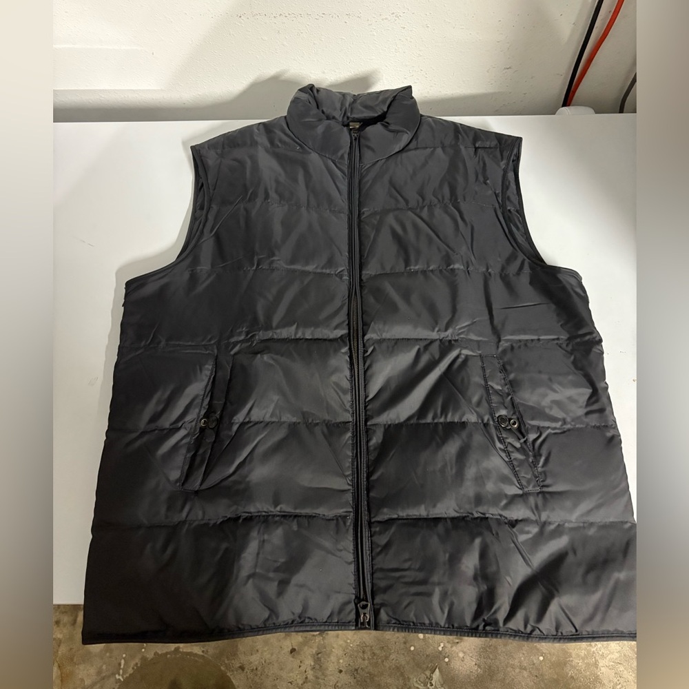 Burberry Puffer Vest Size XL - Picture 2 of 5